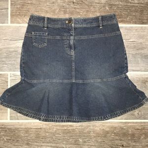 ✨2 for $10✨ Loft Demin Skirt